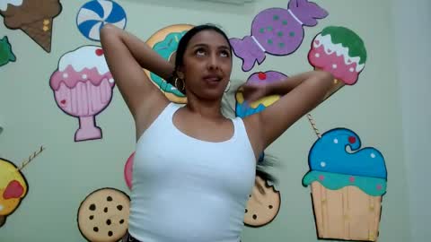 Snapshot of pamelaskiny20 chatting on 05-09-26, 02:06 pamelaskiny20 online show from 05-09-26, 02:06