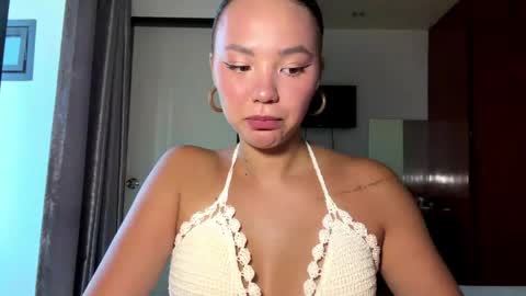 Snapshot of pameliakinsinger chatting on 03-23-26, 05:44 Kamila online show from 03-23-26, 05:44