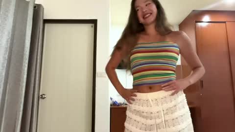 Snapshot of pameliakinsinger chatting on 03-30-26, 02:18 Kamila online show from 03-30-26, 02:18