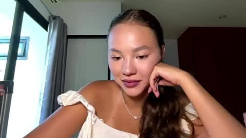 Snapshot of pameliakinsinger chatting on 04-20-26, 05:10 Kamila online show from 04-20-26, 05:10