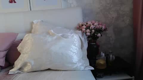 Pamella online show from 12-14-25, 09:25