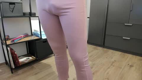 Snapshot of pampersandspanking chatting on 02-14-26, 09:28 pampersandspanking online show from 02-14-26, 09:28