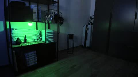 Snapshot of pampersandspanking chatting on 02-19-26, 06:48 pampersandspanking online show from 02-19-26, 06:48