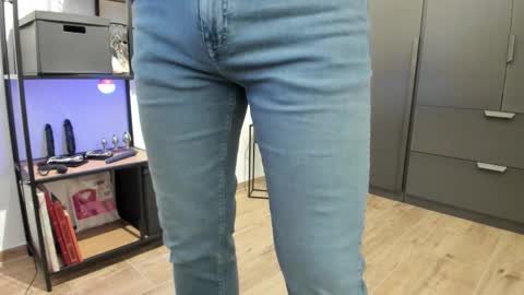 Snapshot of pampersandspanking chatting on 03-11-26, 05:19 pampersandspanking online show from 03-11-26, 05:19