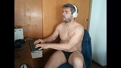 Snapshot of panchomadrid chatting on 09-30-25, 11:37 Pancho Madrid online show from 09-30-25, 11:37
