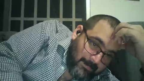 pandaguiar77 online show from 04-16-26, 06:25