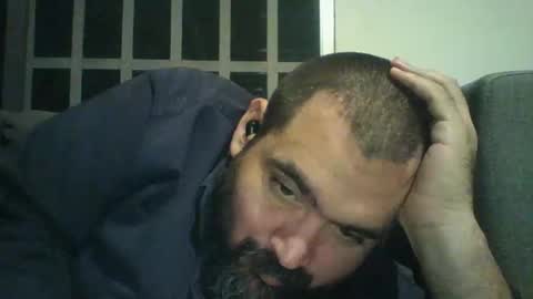 pandaguiar77 online show from 04-17-26, 06:27