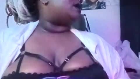 Snapshot of pandamami chatting on 02-14-25, 03:00 pandamami online show from 02-14-25, 03:00