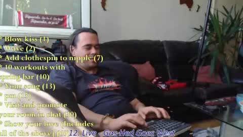 Snapshot of pannenkoekenkeizer chatting on 04-08-26, 09:09 Chris online show from 04-08-26, 09:09