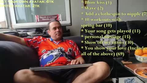Snapshot of pannenkoekenkeizer chatting on 05-08-26, 09:36 Chris online show from 05-08-26, 09:36