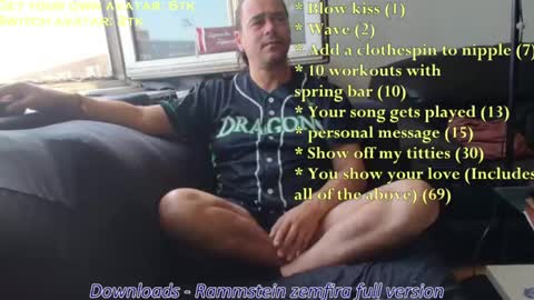 Snapshot of pannenkoekenkeizer chatting on 05-09-26, 09:47 Chris online show from 05-09-26, 09:47