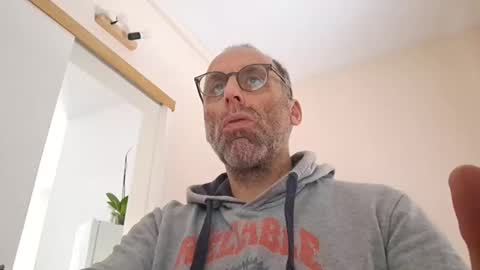 pansak1973 online show from 02-22-25, 11:35