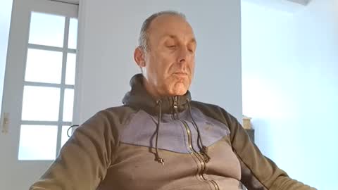 pansak1973 online show from 11-23-25, 12:38