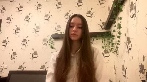 Snapshot of pantease_ chatting on 09-17-25, 09:16 Kate online show from 09-17-25, 09:16