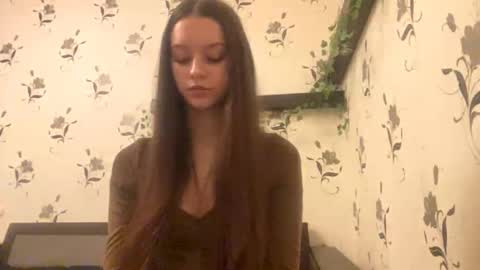 Snapshot of pantease_ chatting on 10-10-25, 09:25 Kate online show from 10-10-25, 09:25