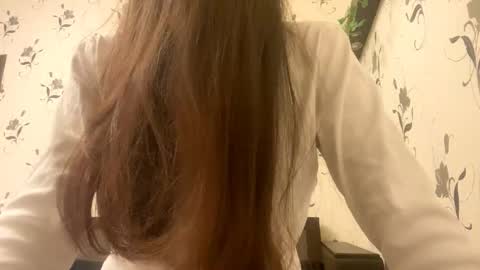 Snapshot of pantease_ chatting on 10-12-25, 09:36 Kate online show from 10-12-25, 09:36