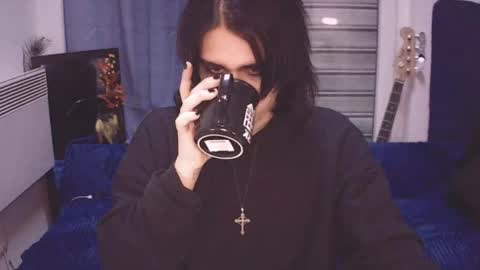 In bio online show from 04-30-26, 01:01