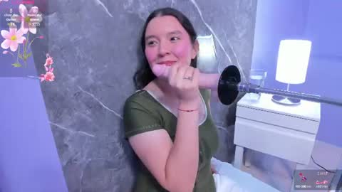 Snapshot of pao_bunny chatting on 07-28-26, 06:42 Luly online show from 07-28-26, 06:42