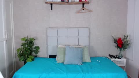 Paolita online show from 12-14-24, 11:23