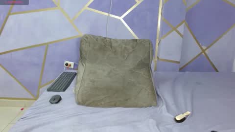 Paola Stone online show from 09-14-25, 12:32