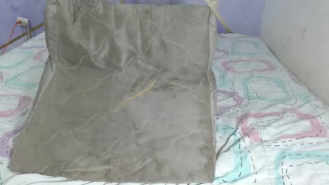 Paola Stone online show from 04-15-26, 04:19