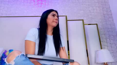 Snapshot of paolaa_rodriguez chatting on 06-06-26, 11:37 Paola online show from 06-06-26, 11:37