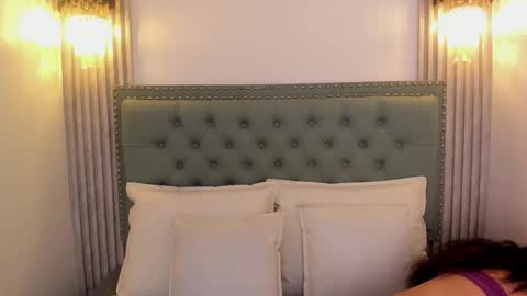 Snapshot of paolab_g chatting on 03-10-25, 11:32 online show from 03-10-25, 11:32