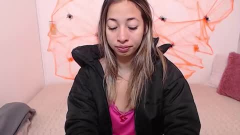 Paola online show from 10-25-25, 11:40