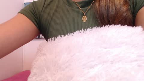 Snapshot of paolabotero chatting on 05-12-26, 11:18 Paola online show from 05-12-26, 11:18