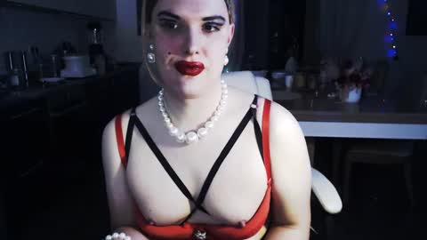 Snapshot of paoladoll chatting on 12-19-24, 04:13 Sarina Williams online show from 12-19-24, 04:13