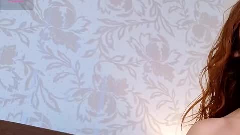 paolagh_ online show from 03-21-26, 03:33