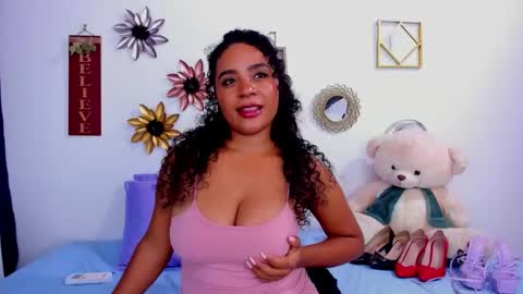 Snapshot of paolitaken chatting on 02-15-26, 08:02 paolitaken online show from 02-15-26, 08:02