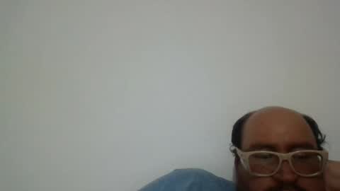 Snapshot of papi_adiel4 chatting on 06-14-26, 06:04 papi_adiel4 online show from 06-14-26, 06:04
