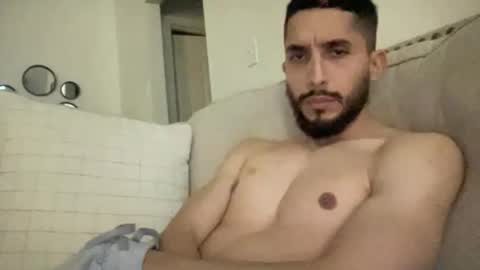 papicubano_guapo23cm online show from 01-19-25, 06:42