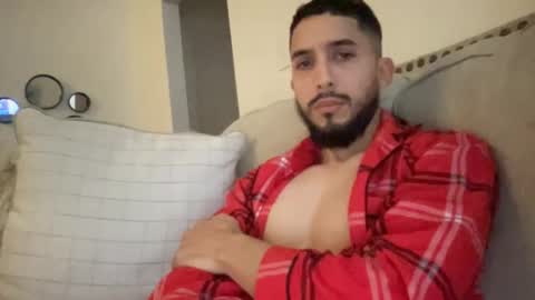 papicubano_guapo23cm online show from 02-22-25, 01:35