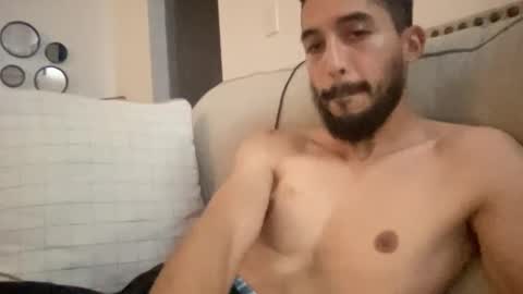 papicubano_guapo23cm online show from 09-26-25, 07:34