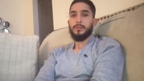 papicubano_guapo23cm online show from 10-31-25, 04:24