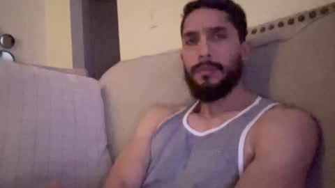 papicubano_guapo23cm online show from 02-11-26, 05:34