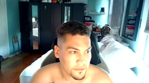 Snapshot of papiinyc21 chatting on 07-31-26, 05:01 PapiiNyc21 online show from 07-31-26, 05:01