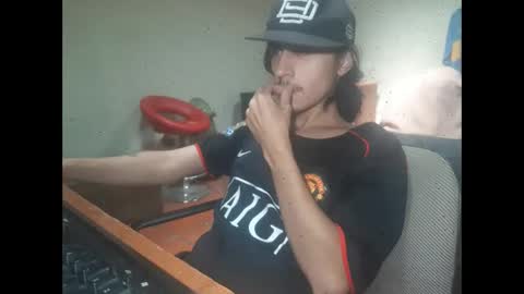 Snapshot of papito20cm chatting on 12-27-24, 01:50 Lau online show from 12-27-24, 01:50