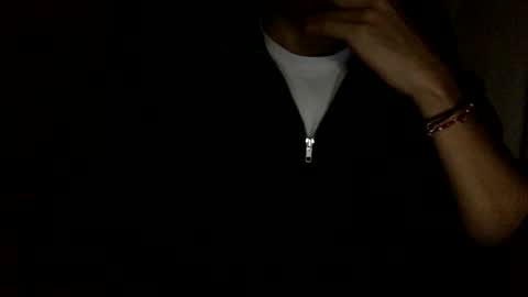 Snapshot of papy_dani33 chatting on 10-05-25, 09:40 papy_dani33 online show from 10-05-25, 09:40