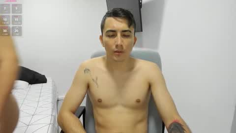 Snapshot of pareja_curiosa19 chatting on 02-14-26, 11:23 pareja_curiosa19 online show from 02-14-26, 11:23