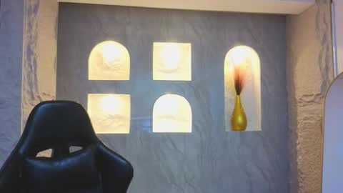 Snapshot of paris_b_ chatting on 11-16-25, 12:11 paris online show from 11-16-25, 12:11