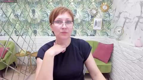 Snapshot of paris_cherry chatting on 01-29-25, 08:35 Paris online show from 01-29-25, 08:35