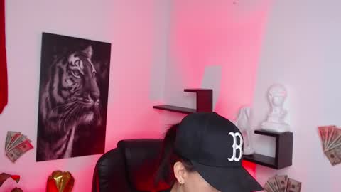 Paris D angelo online show from 12-28-24, 04:30