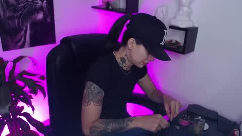 Paris D angelo online show from 03-02-25, 01:58