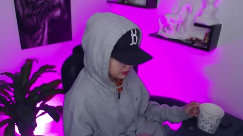 Paris D angelo online show from 03-04-25, 01:12