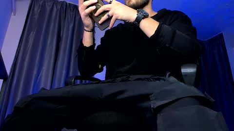 Paris online show from 09-09-25, 07:35