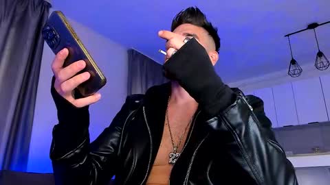 Paris online show from 09-27-25, 06:29