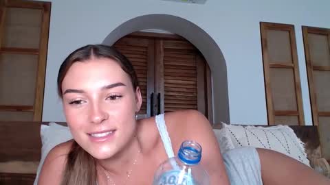 ParisBabyxox online show from 12-18-24, 01:15